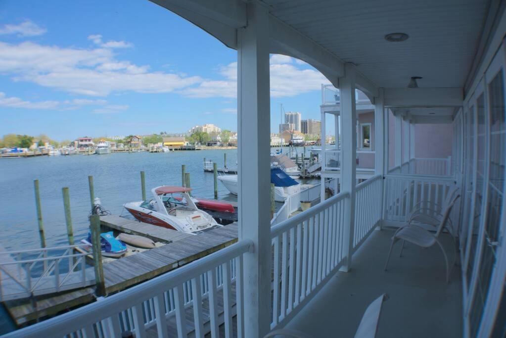 Awesome Water Front Home 4 Bedrooms & 4 Bathrooms! Sleeps 10 Atlantic City Bagian luar foto